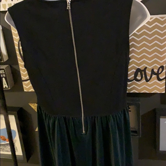 Gap Maternity Christmas Dress - Picture 4 of 4